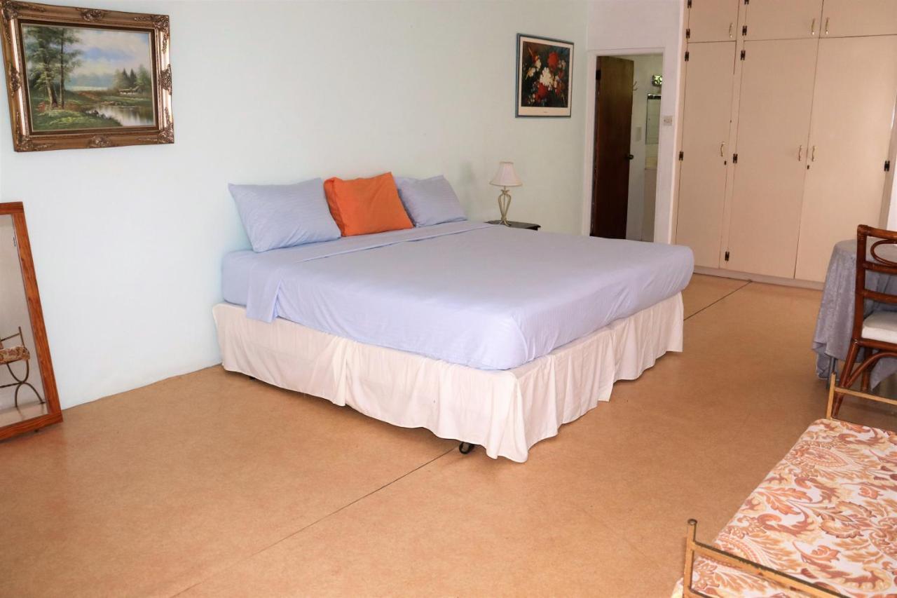 Ocean View Apartments Bridgetown Exteriör bild